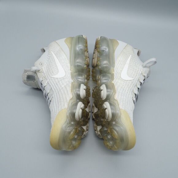 Nike Air VaporMax Flyknit 3 Shoes Women's Size 10 Pure Platinum AJ6910-100 - Picture 3 of 10